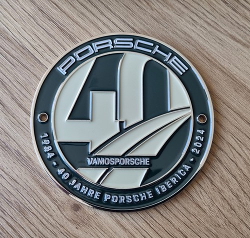 Original porsche grill emblem - original,